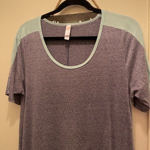 Small Lularoe Perfect Tee